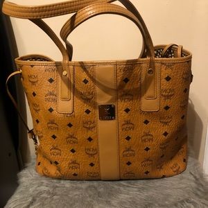 MCM Medium Liz Reversible Shopper